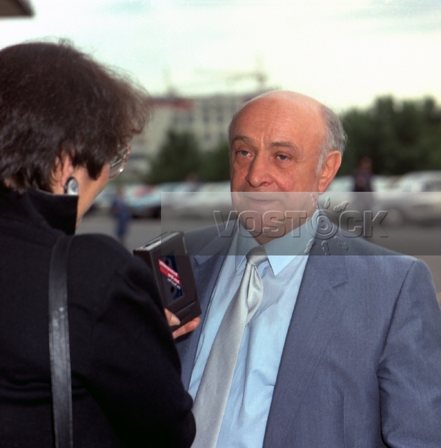 Ролан Быков